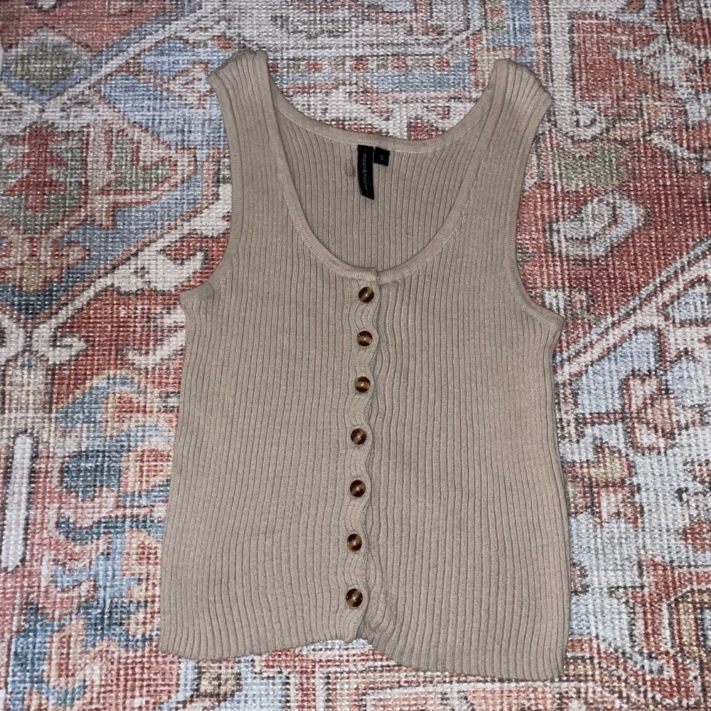 Cropped sweater tank